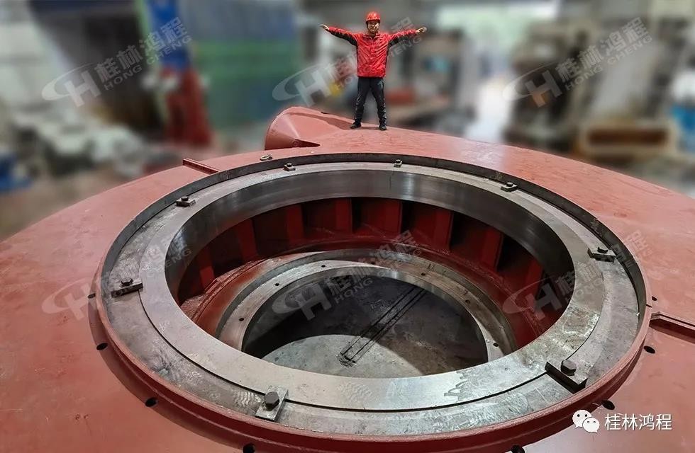 桂林鴻程首臺HC3000全球大型雷蒙磨正式投入市場 桂林鴻程首臺HC3000全球大型雷蒙磨正式投入市場